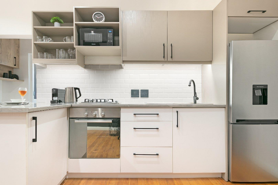 1 Bedroom Property for Sale in Sea Point Western Cape